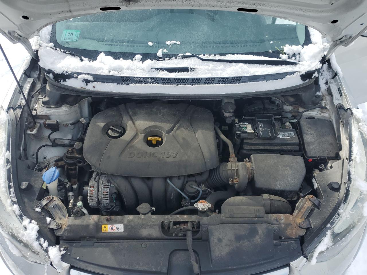2016 Hyundai Elantra - Image 11