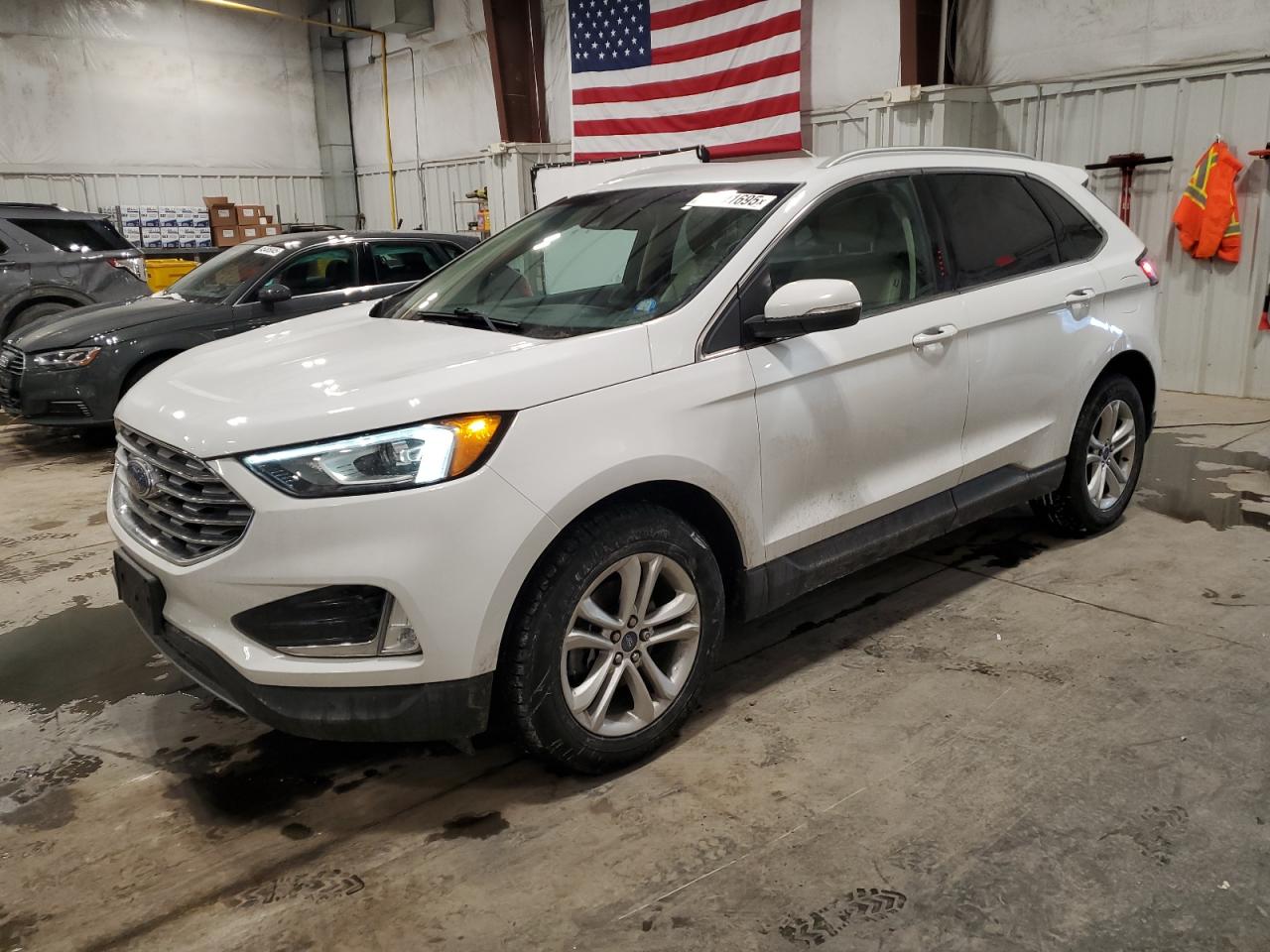 2019 Ford Edge - Image 1