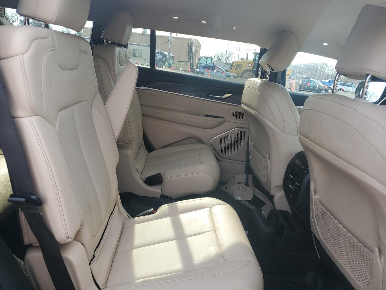 2021 Jeep Grand Cherokee - Image 11