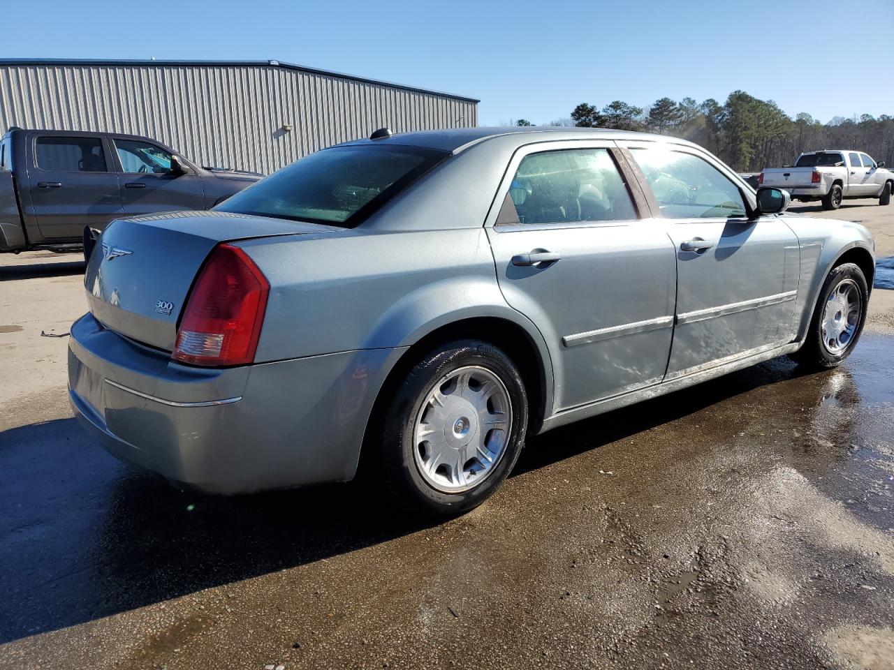 2006 Chrysler 300 - Image 3