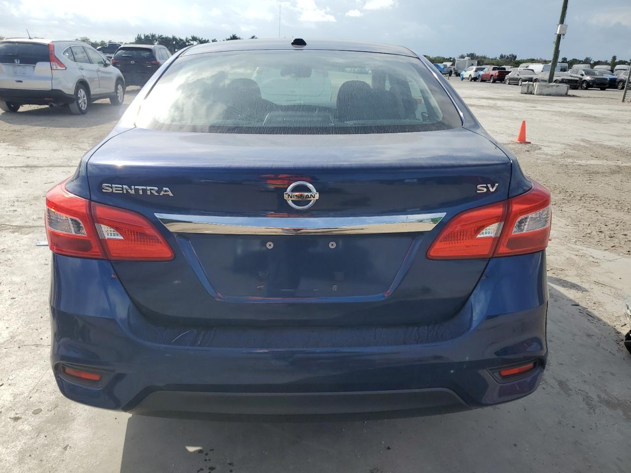 2018 Nissan Sentra - Image 6