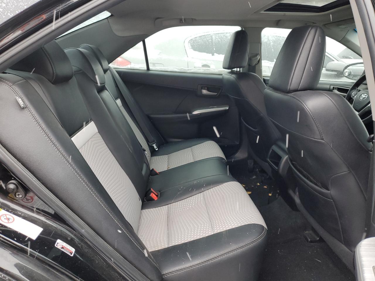 2014 Toyota Camry - Image 10