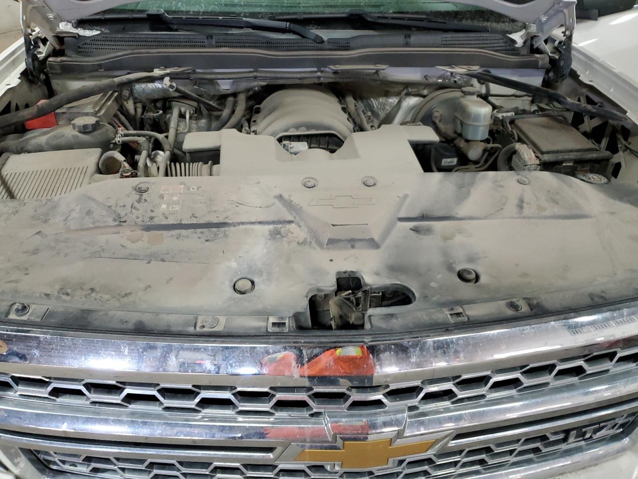 2015 Chevrolet Silverado - Image 13