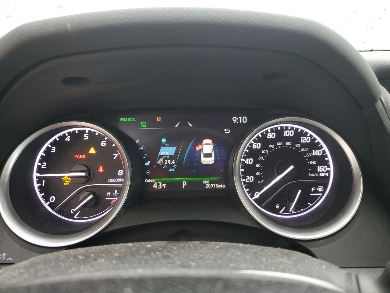 2022 Toyota Camry - Image 9