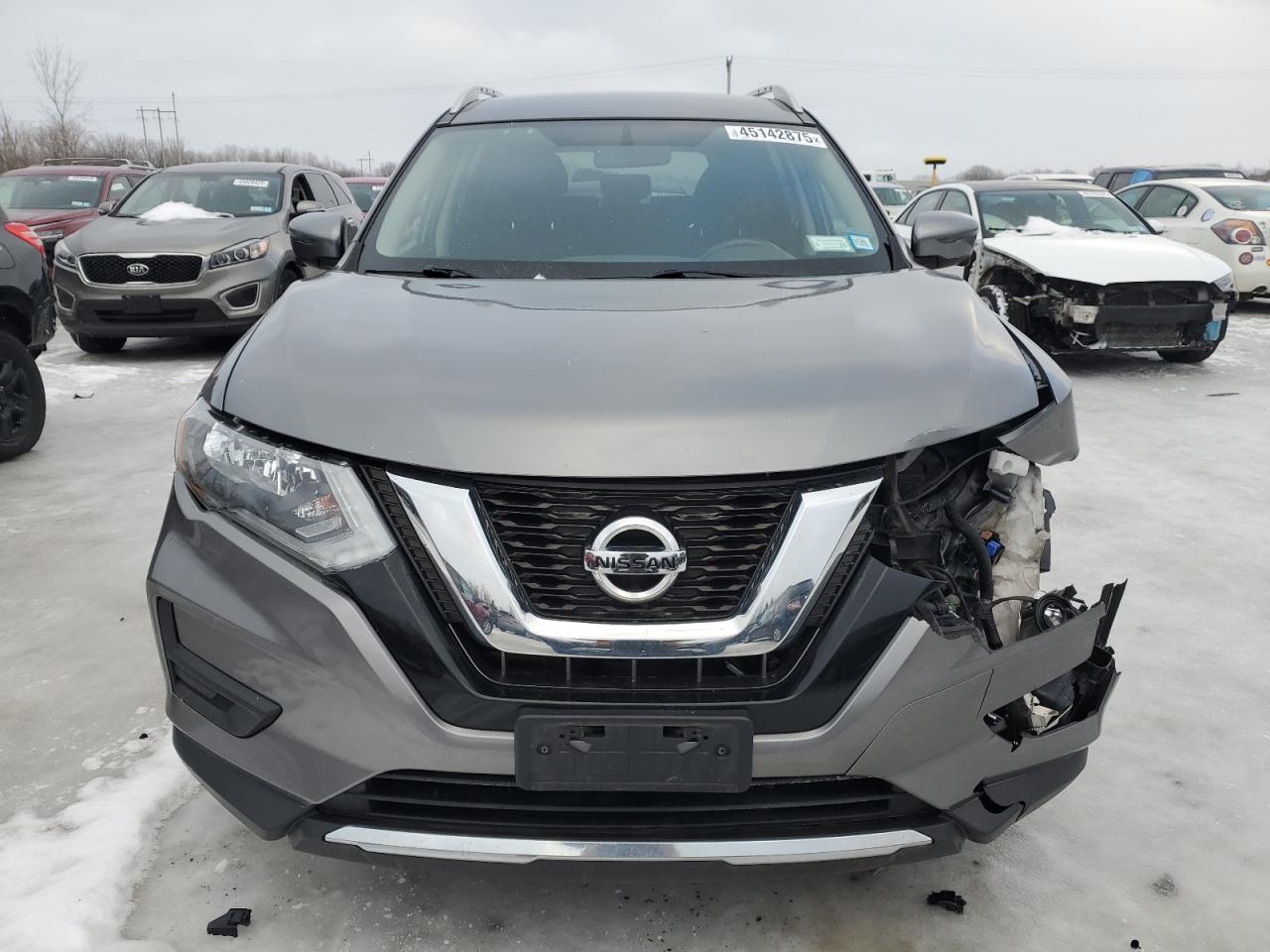 2017 Nissan Rogue - Image 5