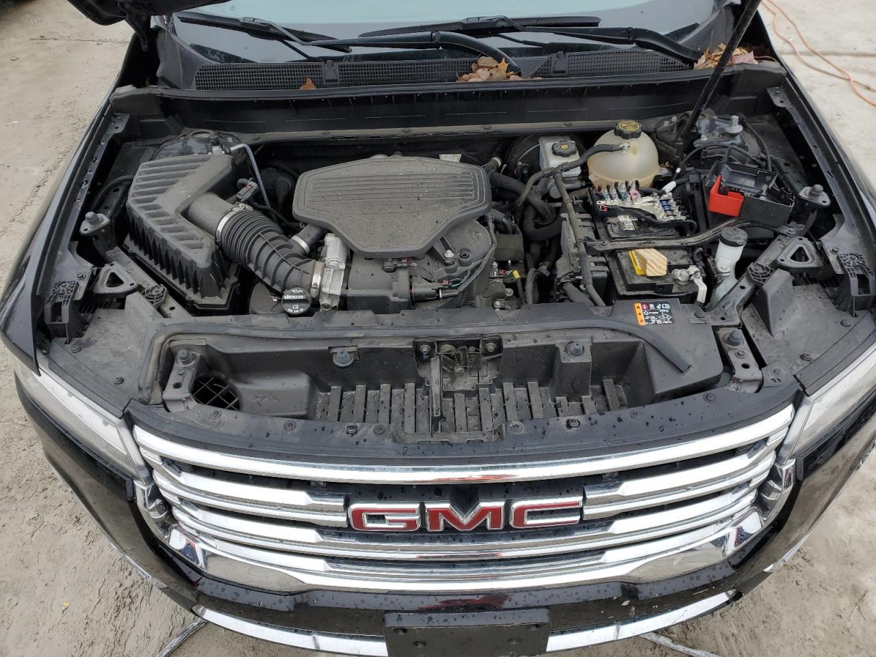 2020 GMC Acadia - Image 12