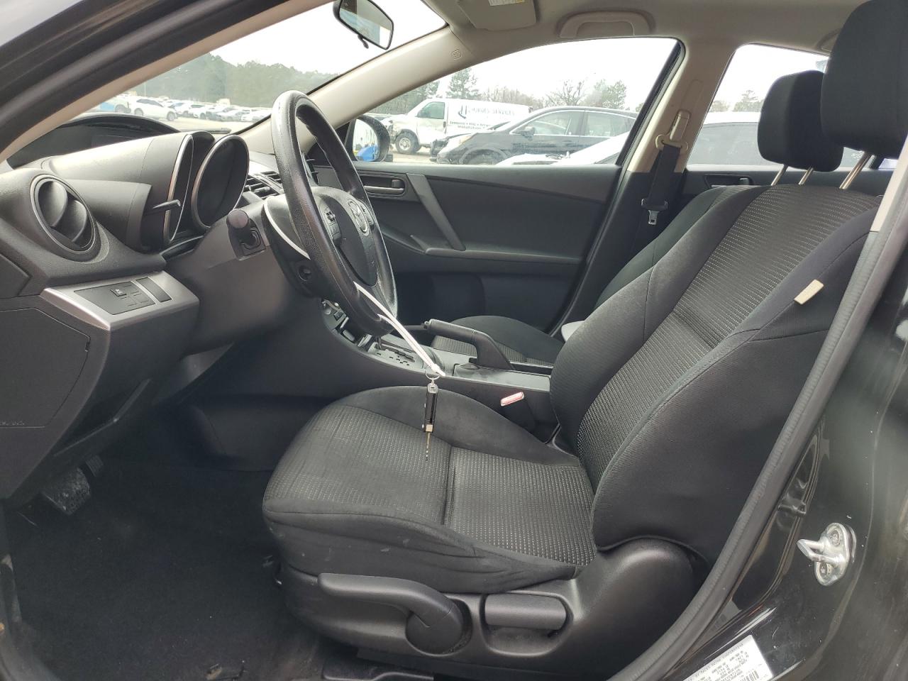 2013 Mazda 3 - Image 7