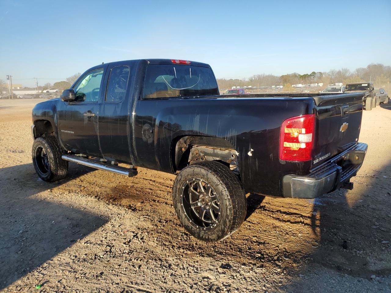 2013 Chevrolet Silverado - Image 2
