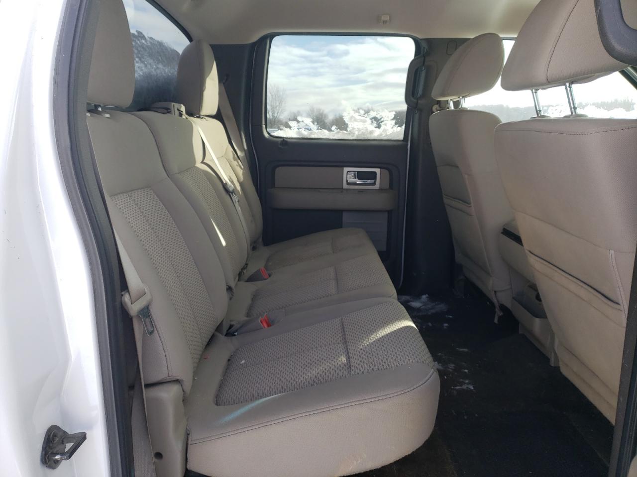 2010 Ford F-150 - Image 11