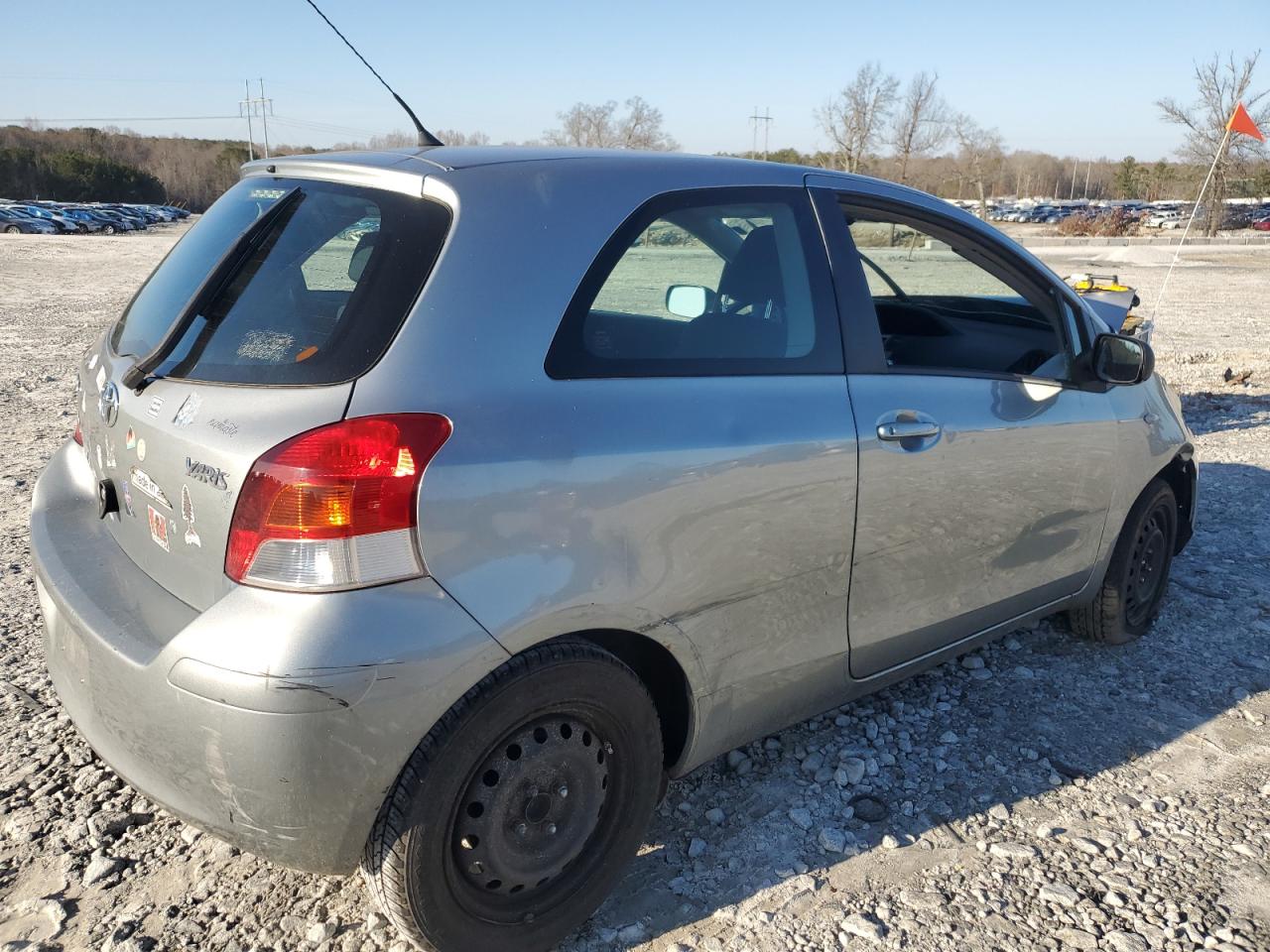 2009 Toyota Yaris - Image 3