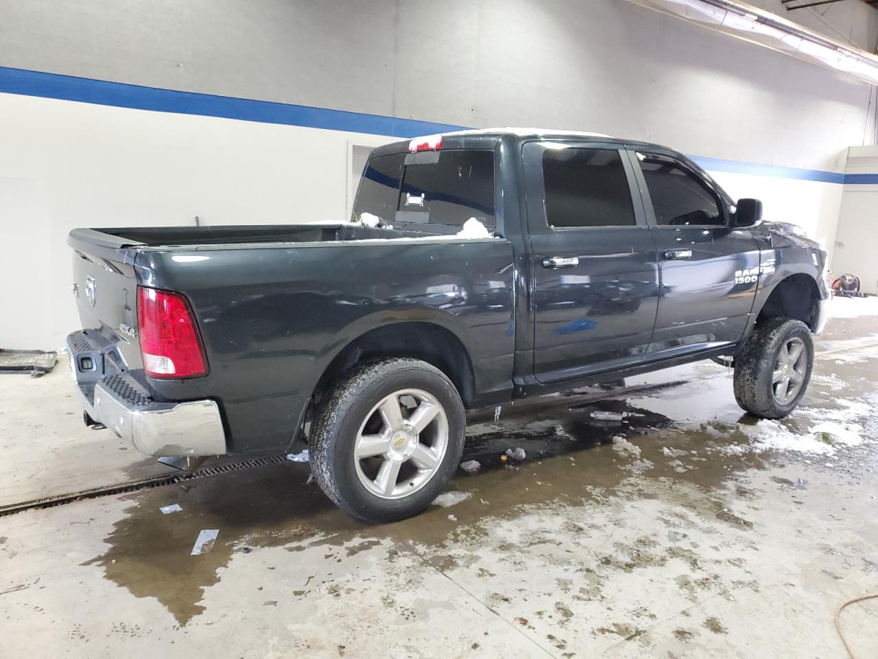 2017 RAM 1500 - Image 3