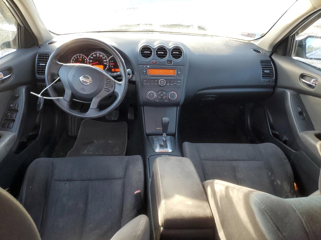 2011 Nissan Altima - Image 8
