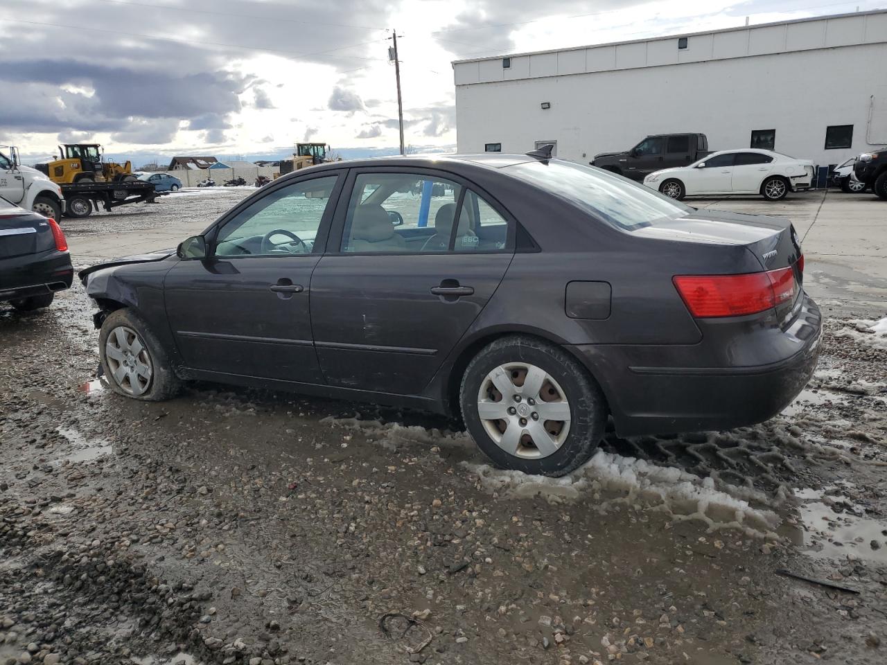 2009 Hyundai Sonata - Image 2