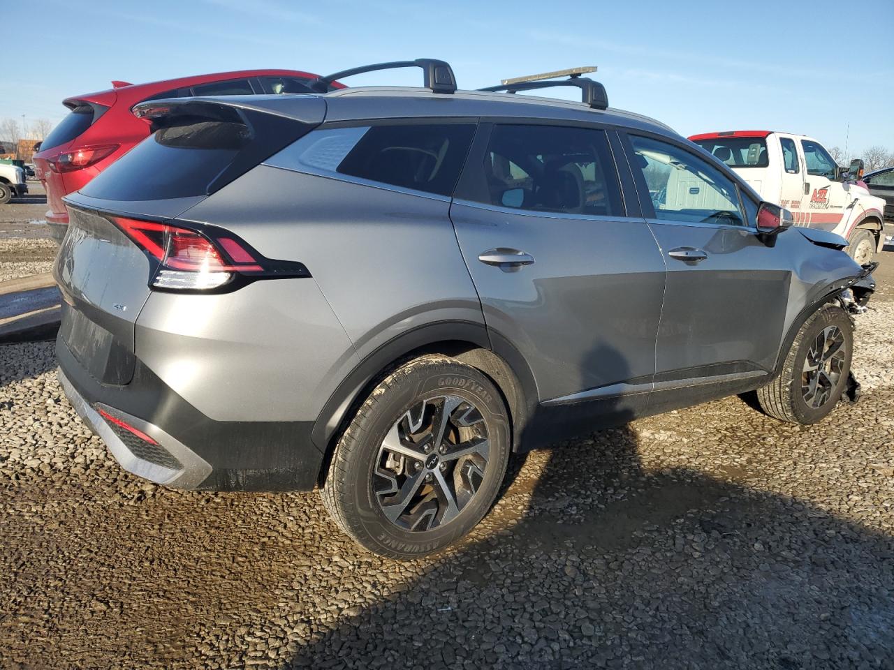 2024 Kia Sportage - Image 3