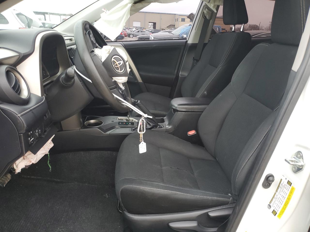 2014 Toyota RAV 4 - Image 7