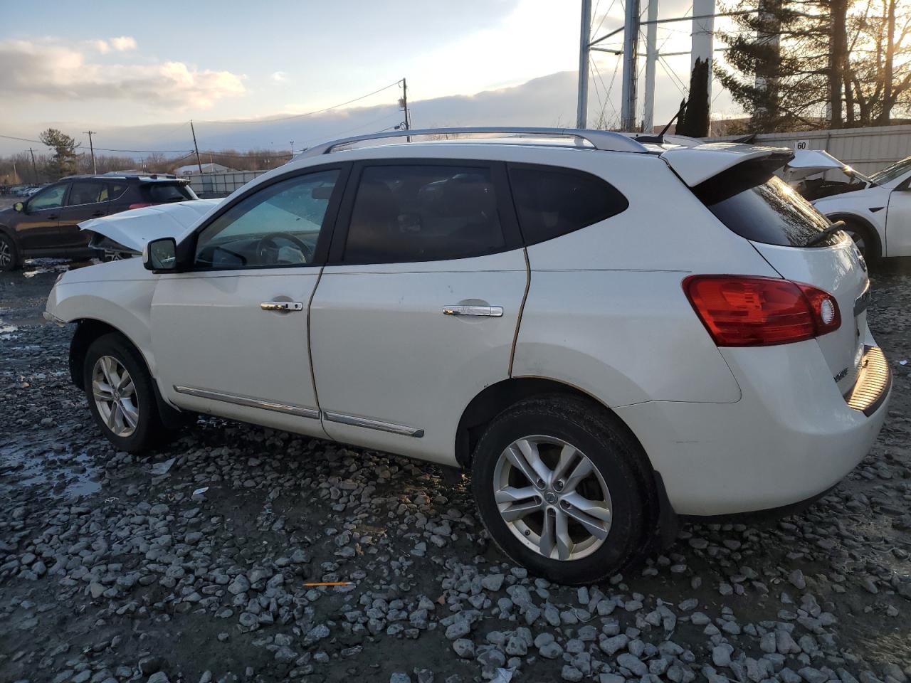 2013 Nissan Rogue - Image 2