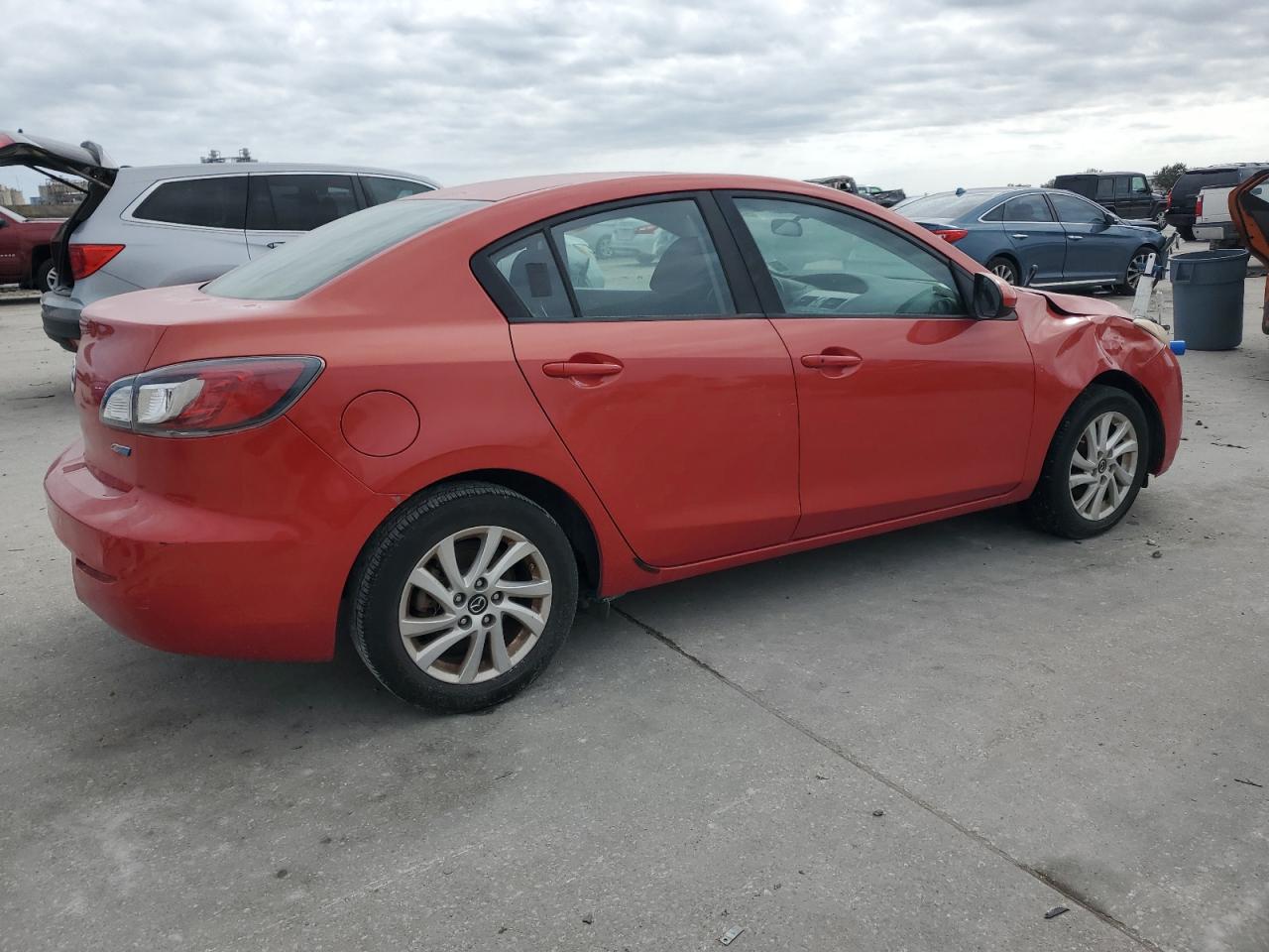 2013 Mazda 3 - Image 3