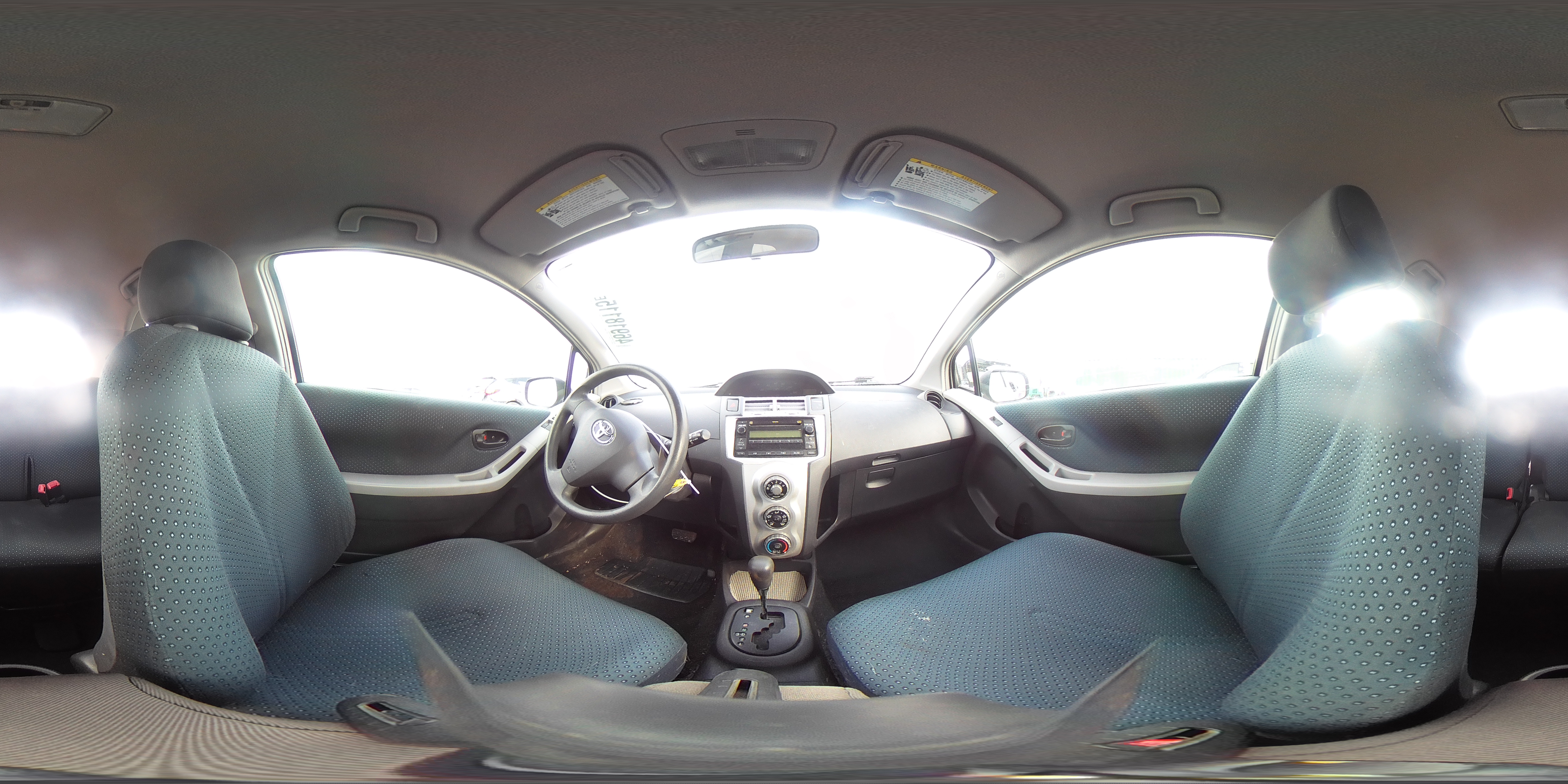 2007 Toyota Yaris - Image 13