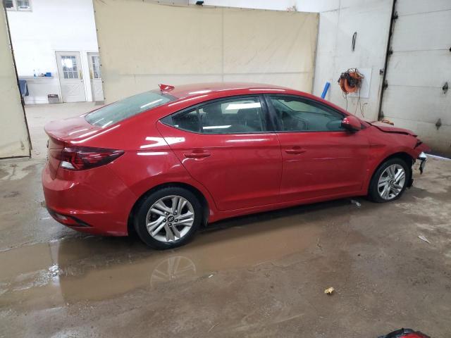  HYUNDAI ELANTRA 2019 Czerwony