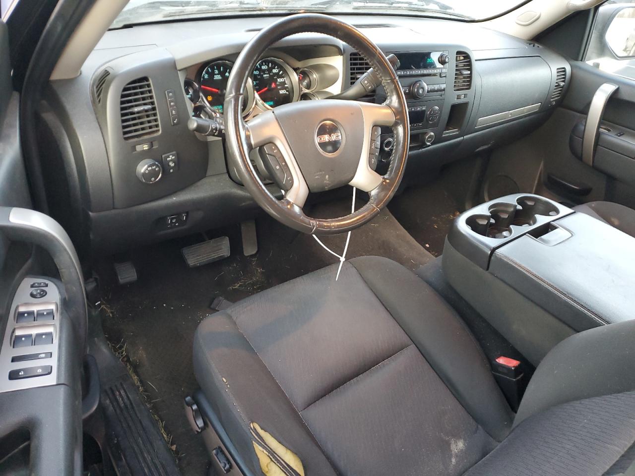 2011 GMC Sierra - Image 8