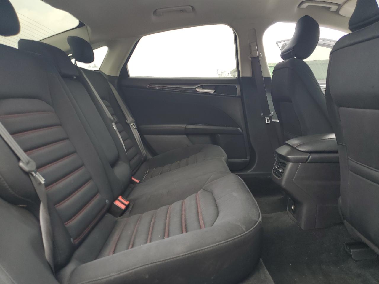 2016 Ford Fusion - Image 10