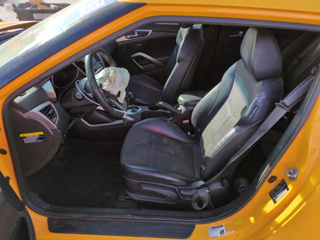 2013 Hyundai Veloster - Image 7
