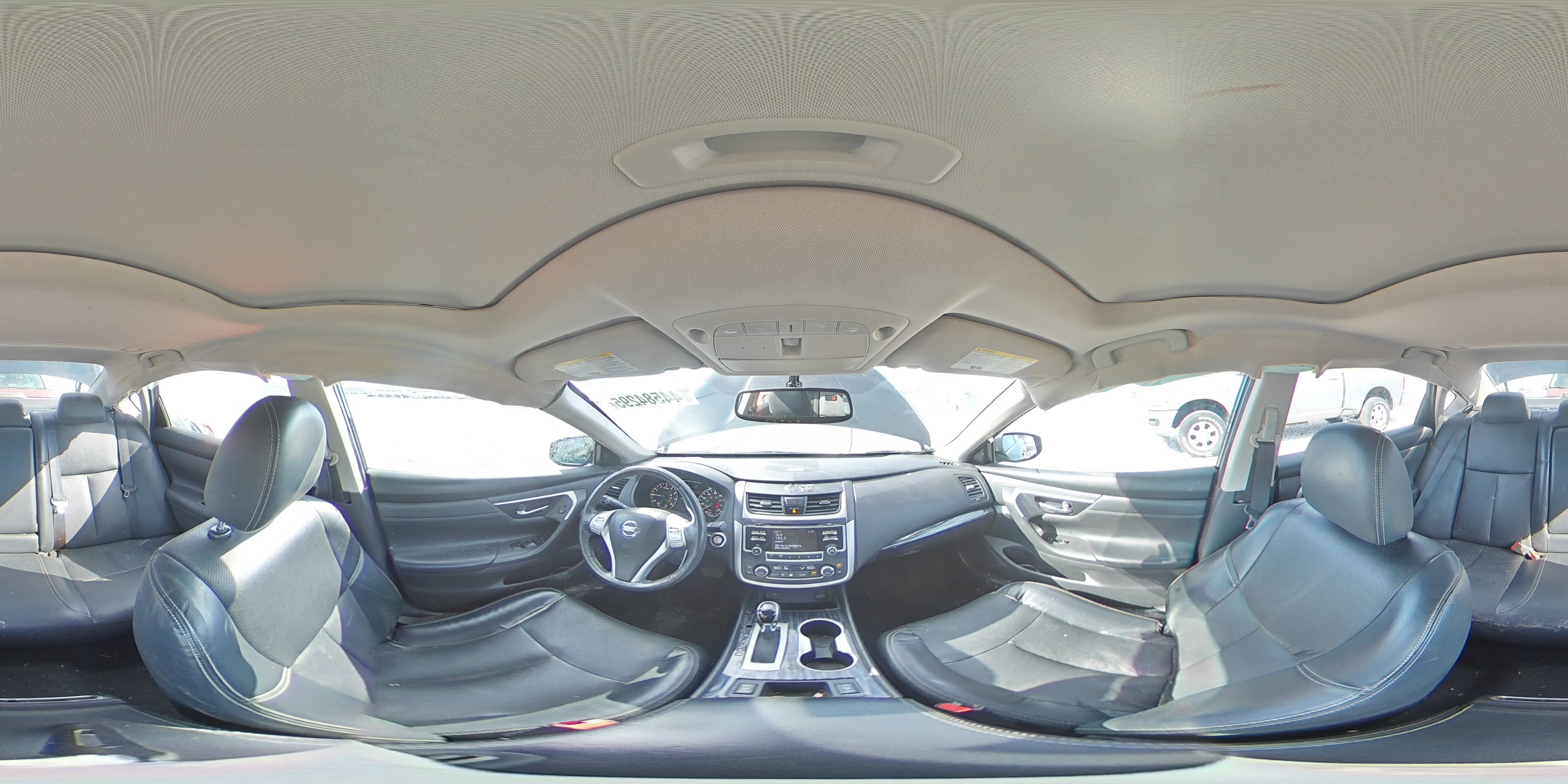 2017 Nissan Altima - Image 12