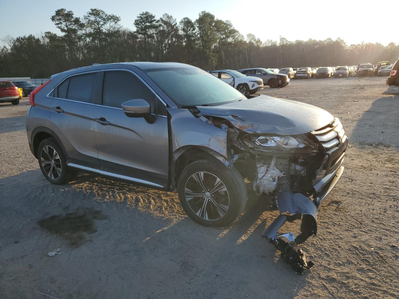 2019 Mitsubishi Eclipse - Image 4