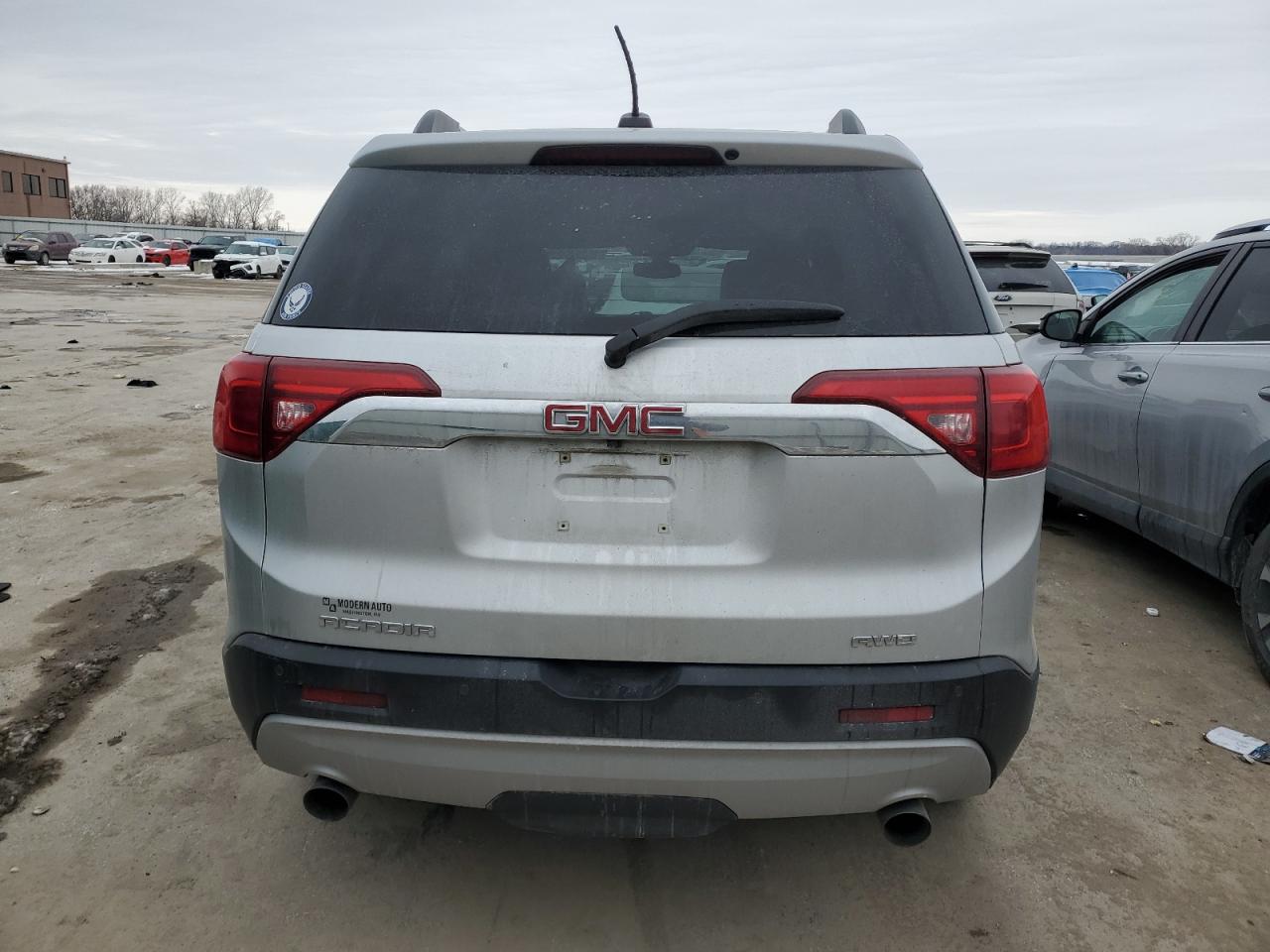 2018 GMC Acadia - Image 6