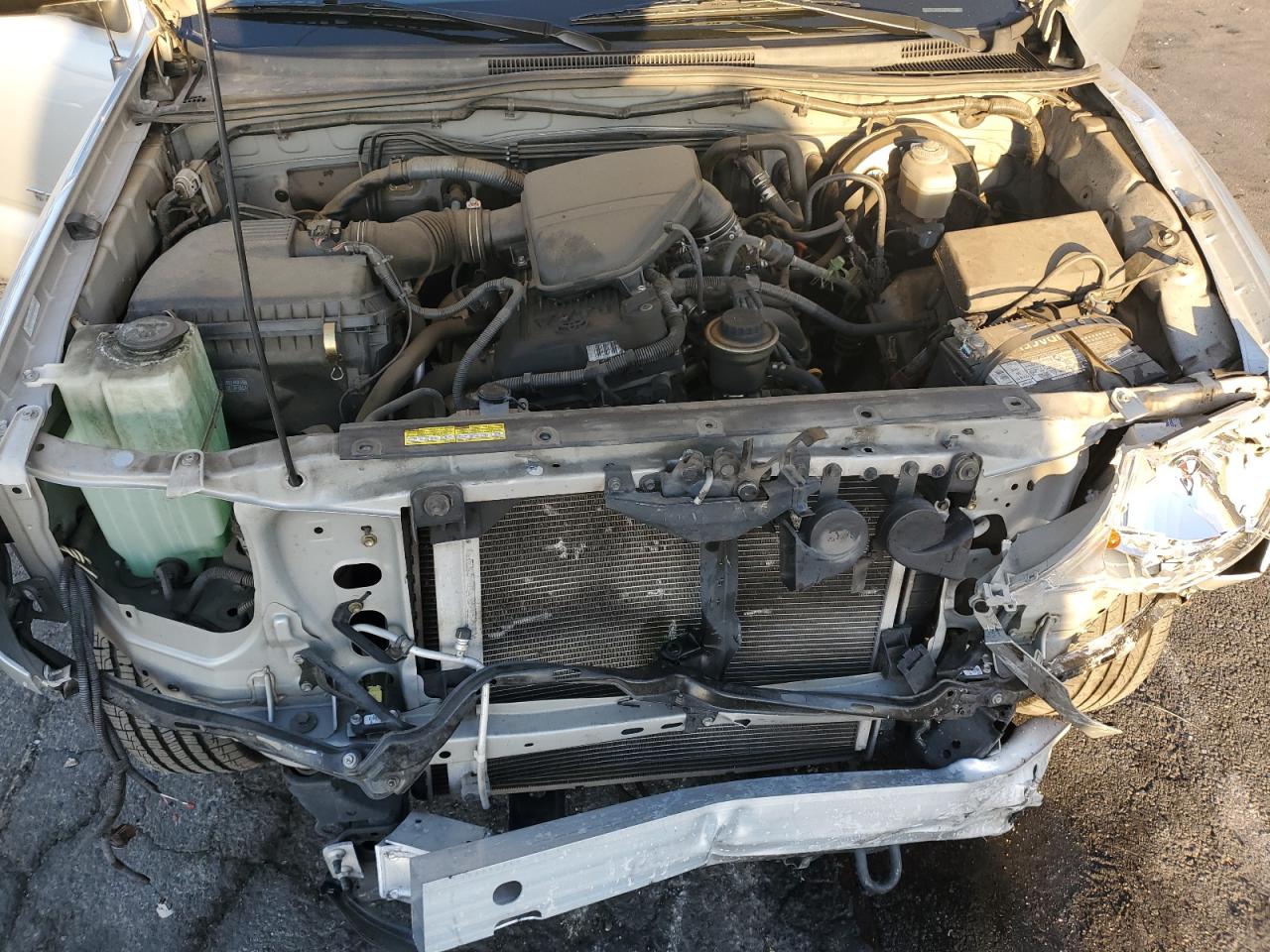 2005 Toyota Tacoma - Image 12