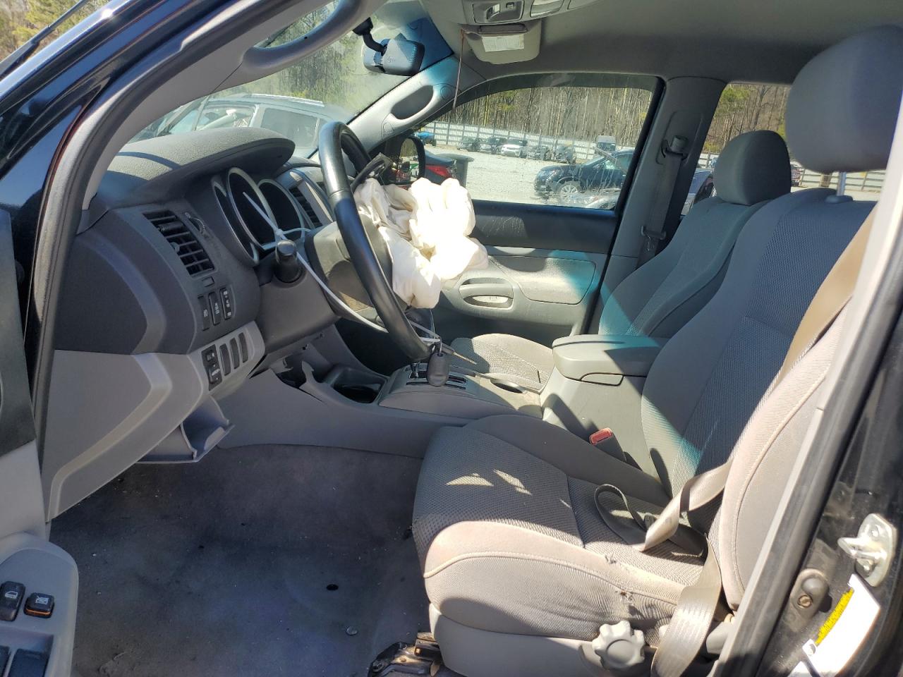 2005 Toyota Tacoma - Image 7