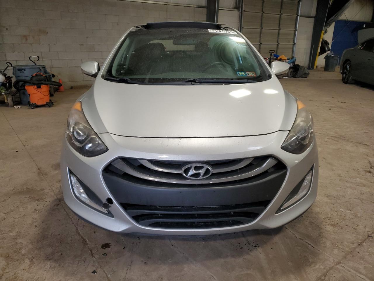 2013 Hyundai Elantra - Image 5