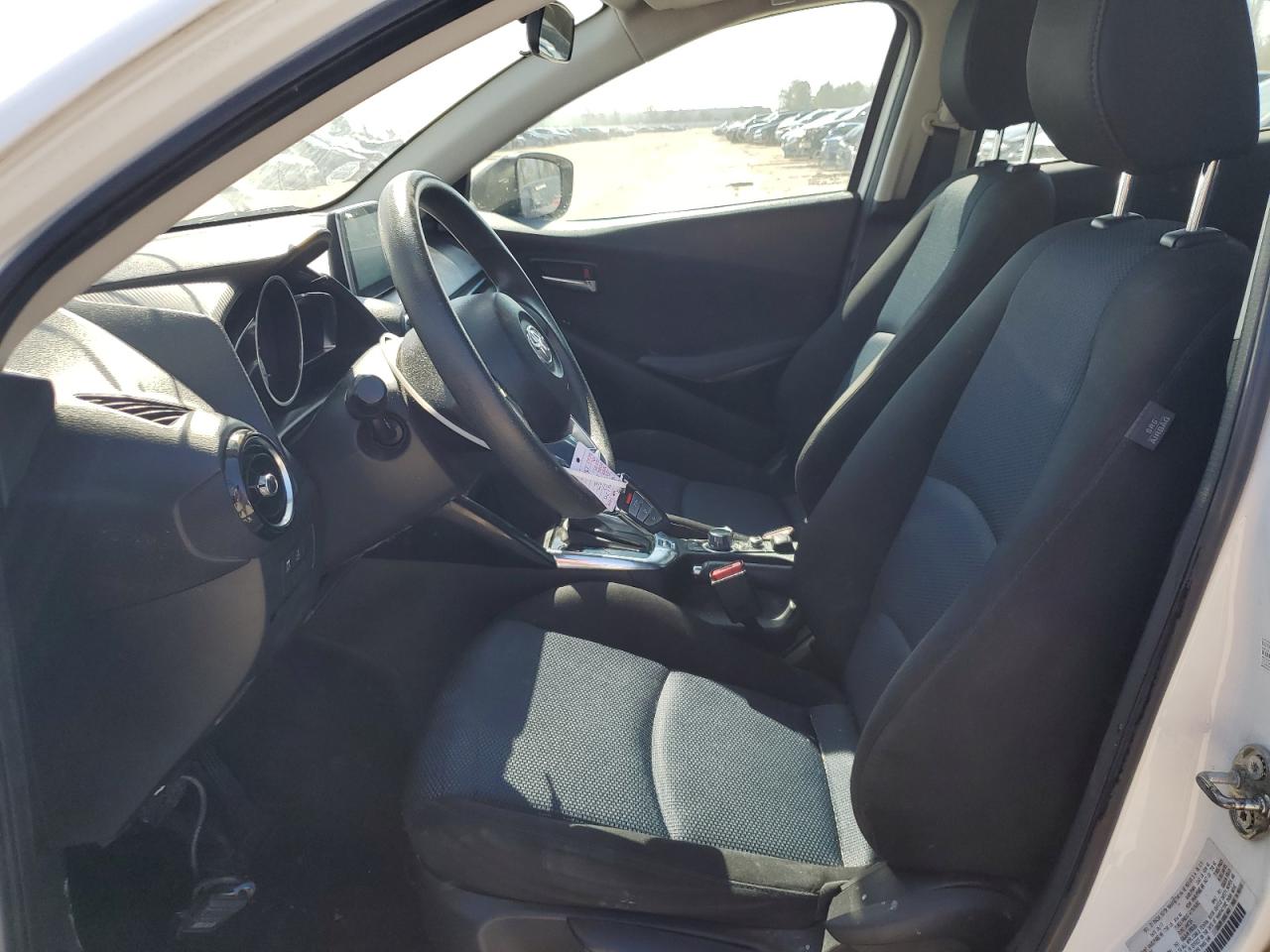2017 Toyota Yaris - Image 7
