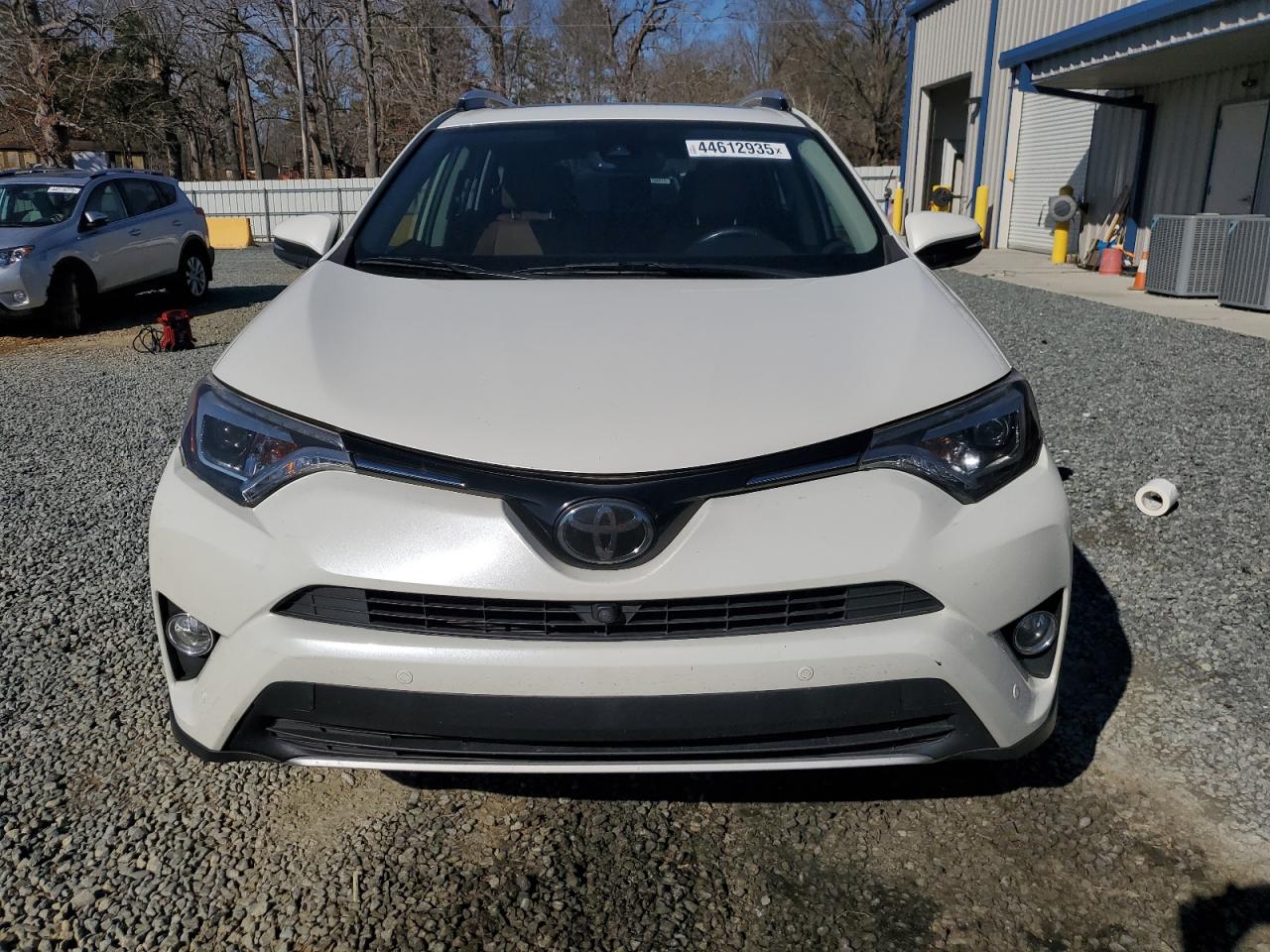 2016 Toyota RAV 4 - Image 5