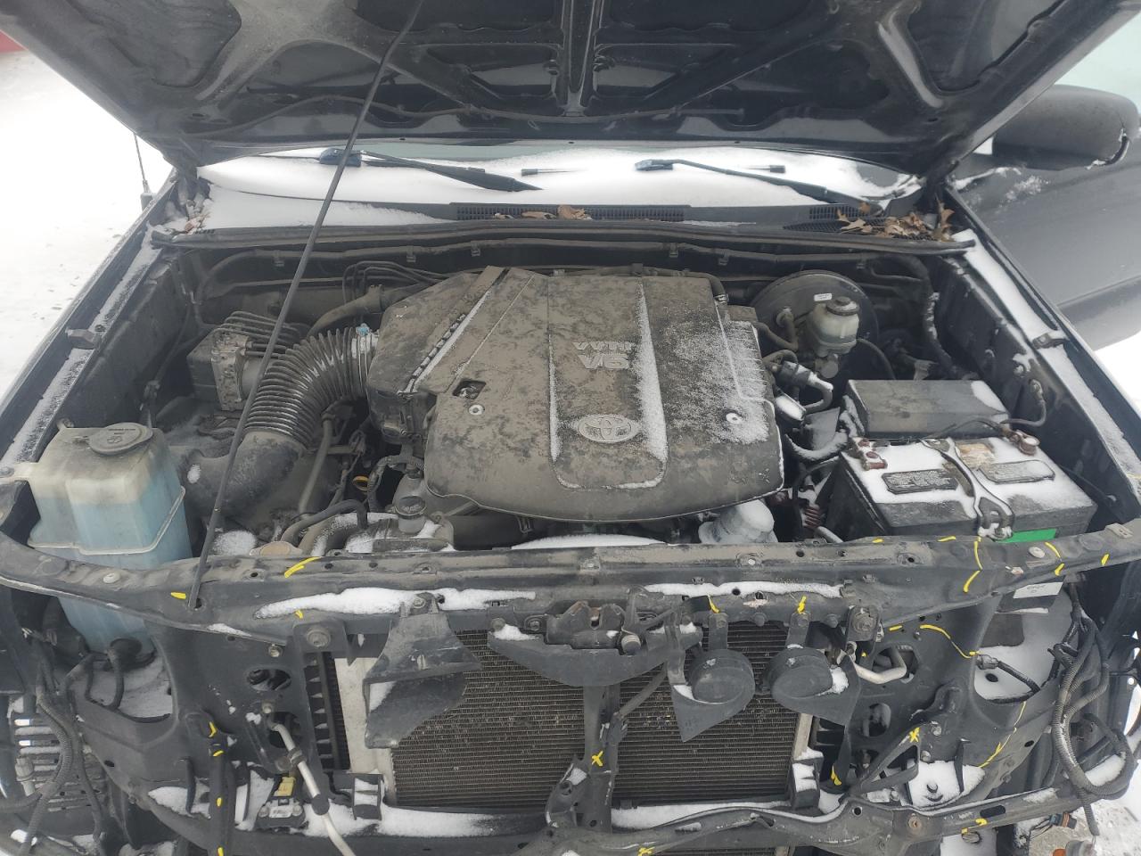 2010 Toyota Tacoma - Image 11