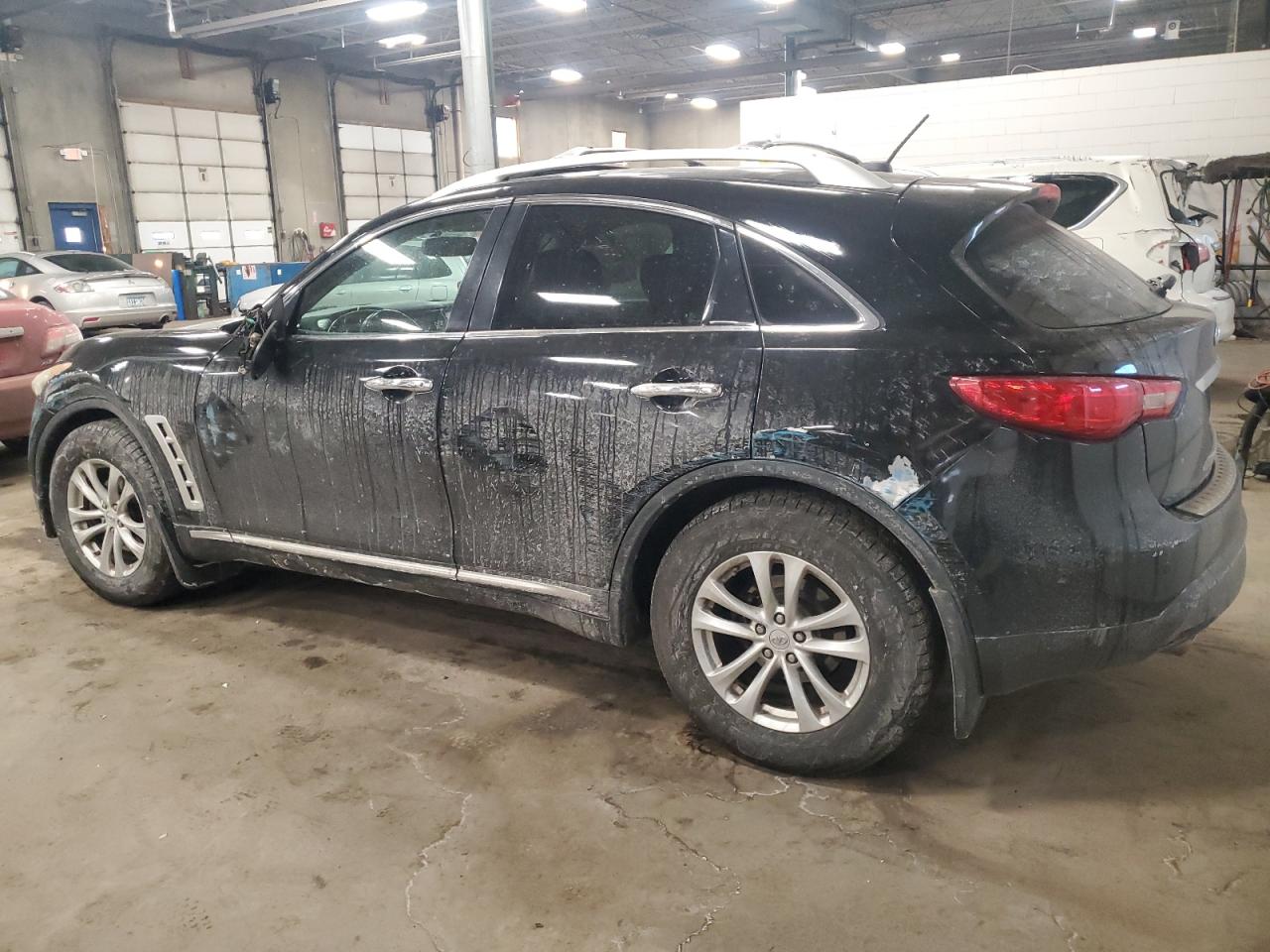 2010 Infiniti FX - Image 2