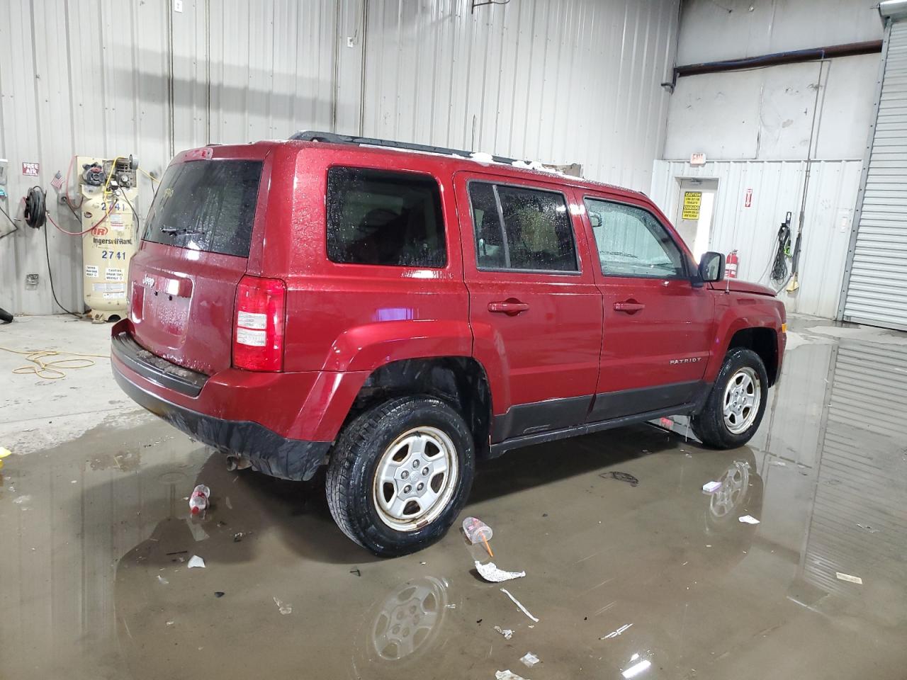 2016 Jeep Liberty (Patriot) - Image 3