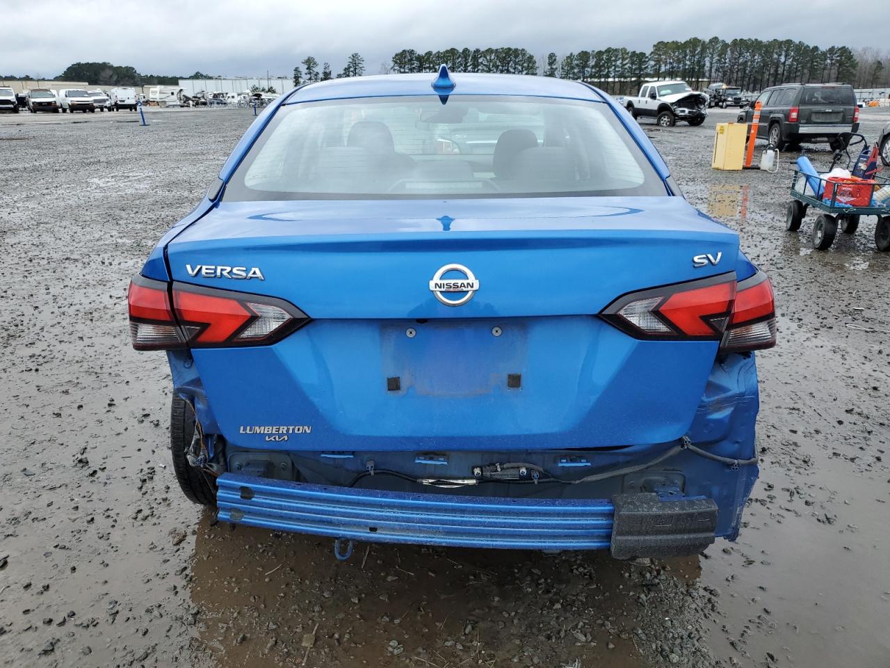2021 Nissan Versa - Image 6