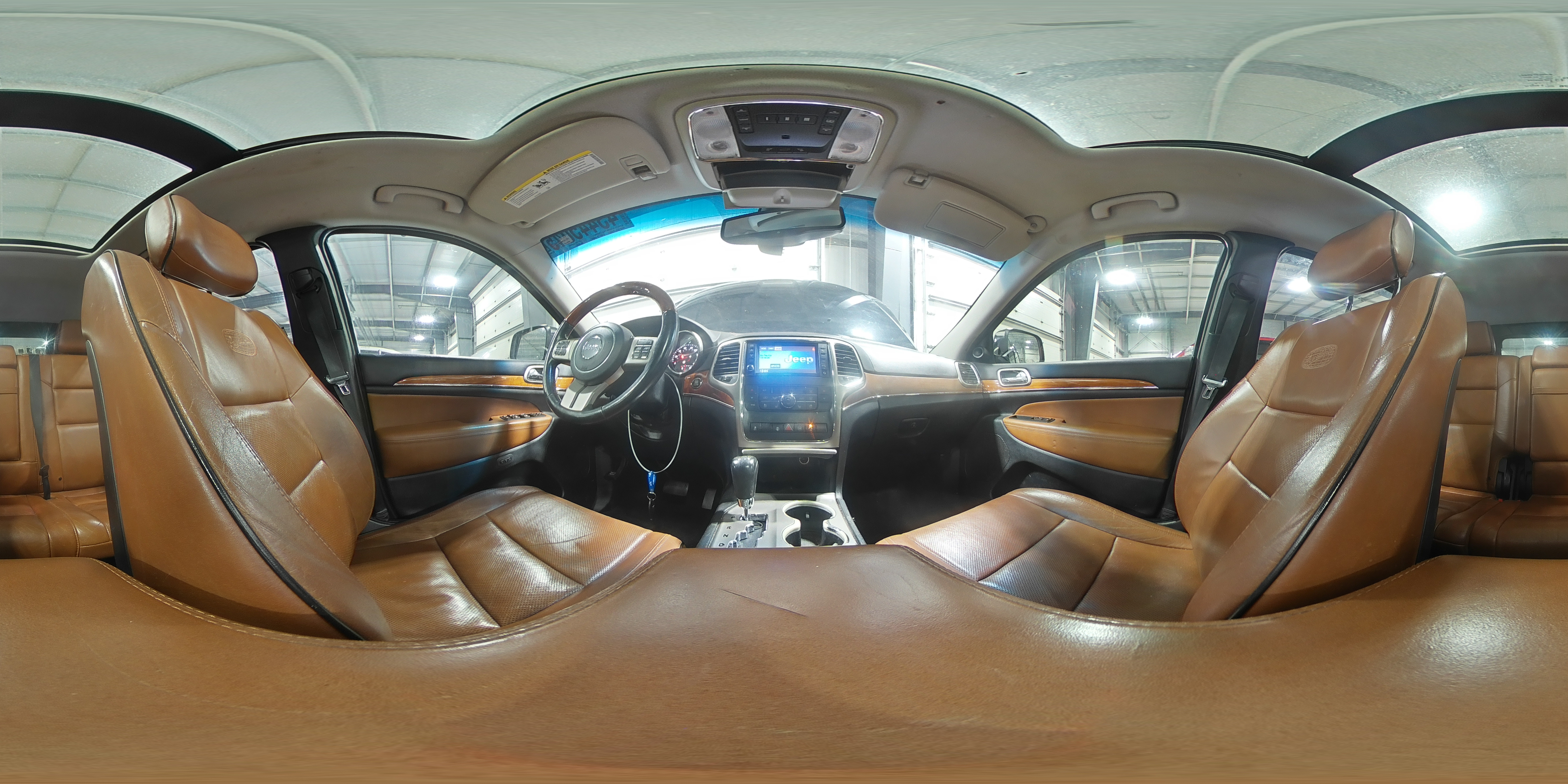 2012 Jeep Grand Cherokee - Image 14