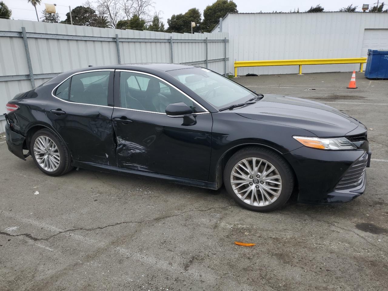 2018 Toyota Camry - Image 4