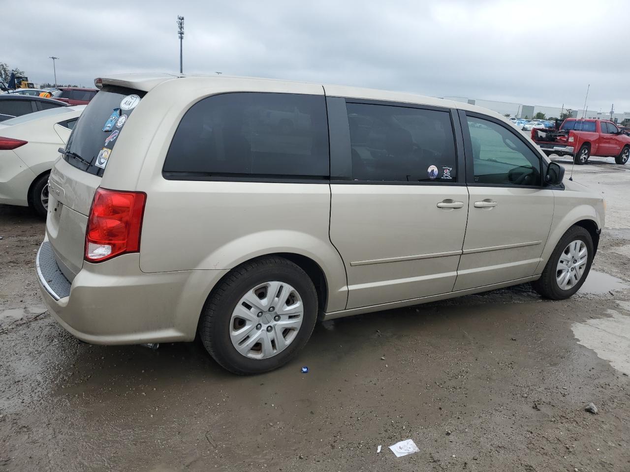 2013 Dodge Caravan - Image 3