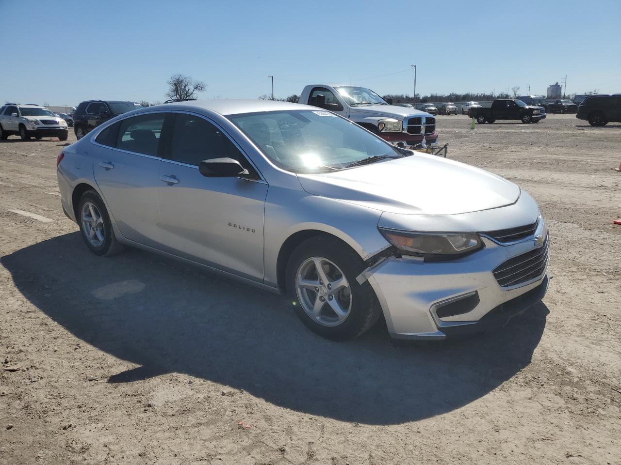 2016 Chevrolet Malibu - Image 4