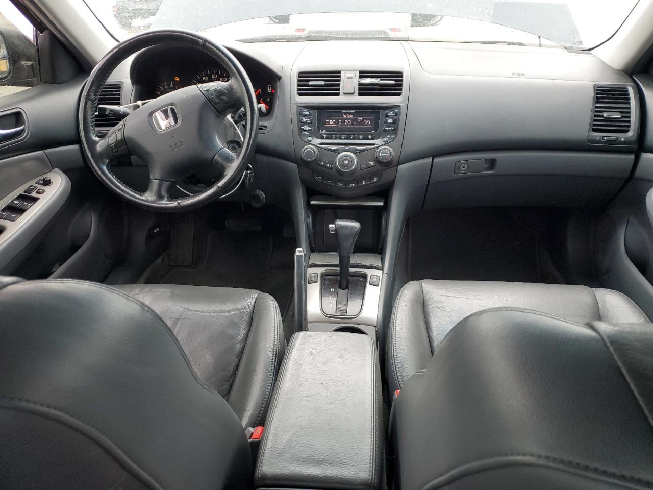 2004 Honda Accord - Image 8