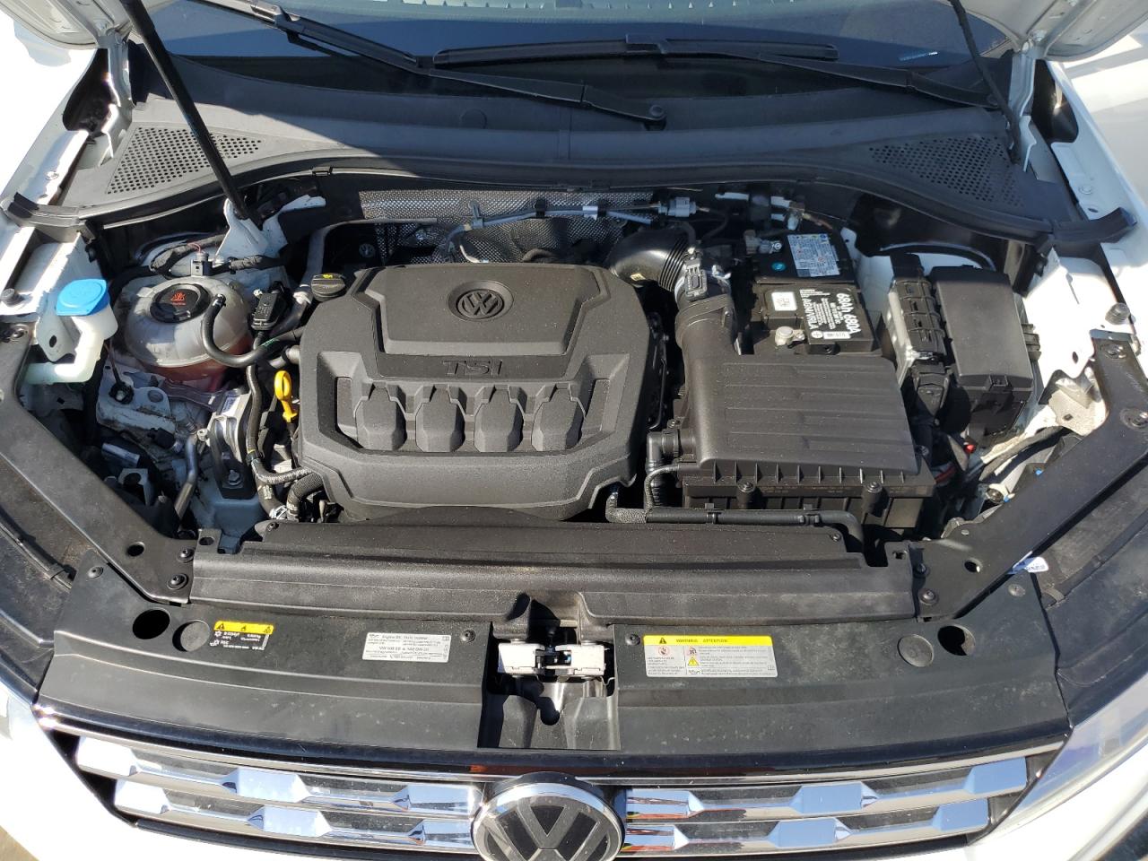 2021 Volkswagen Tiguan - Image 12