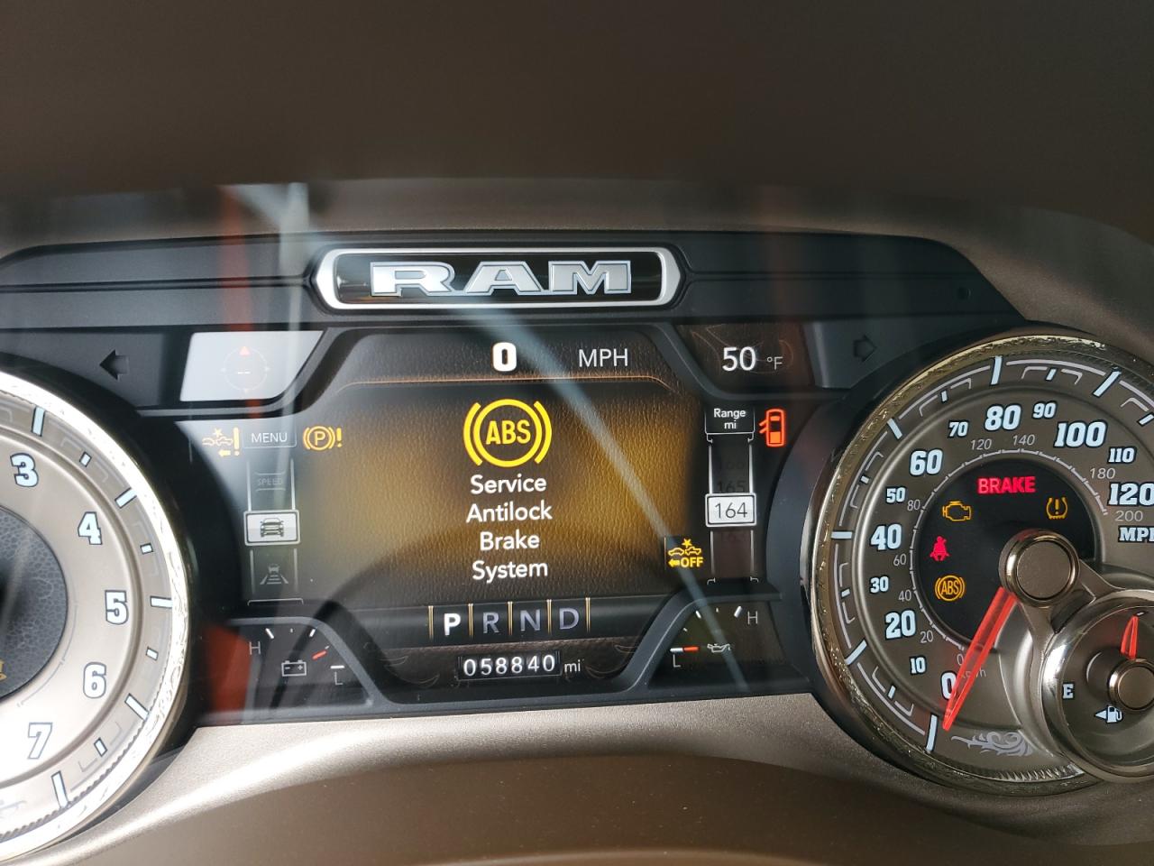 2019 RAM 1500 - Image 9