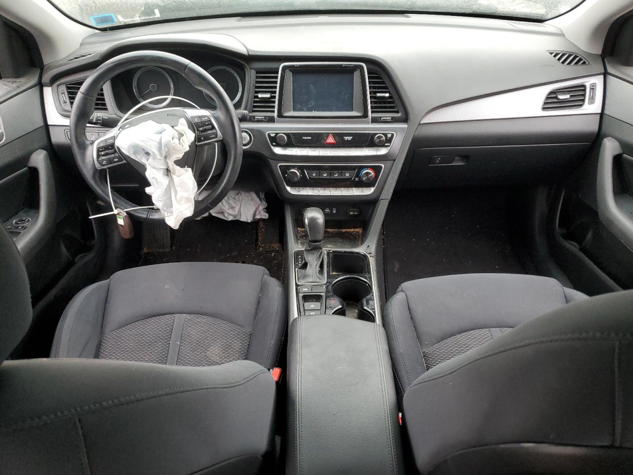 2018 Hyundai Sonata - Image 8