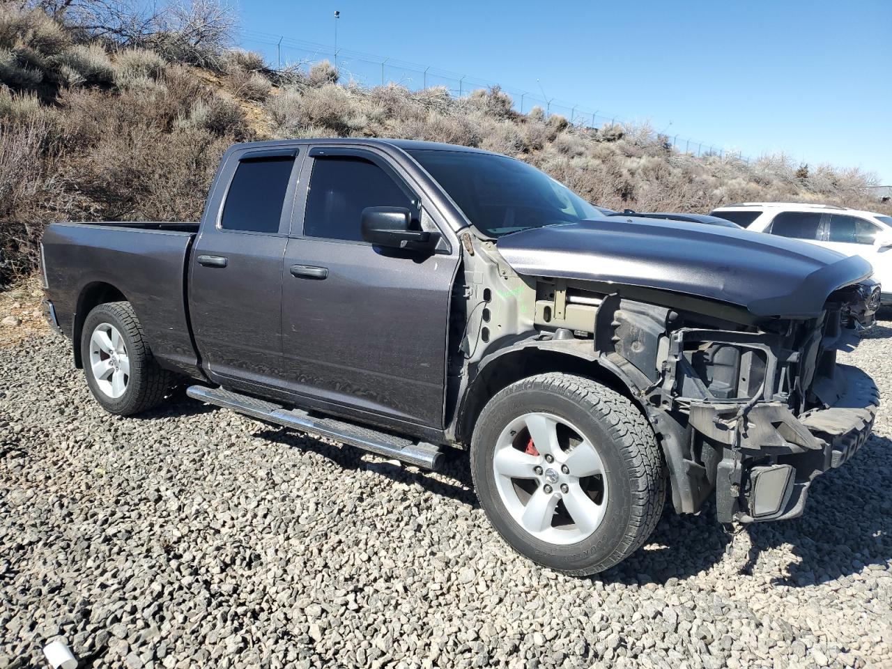 2016 RAM 1500 - Image 4