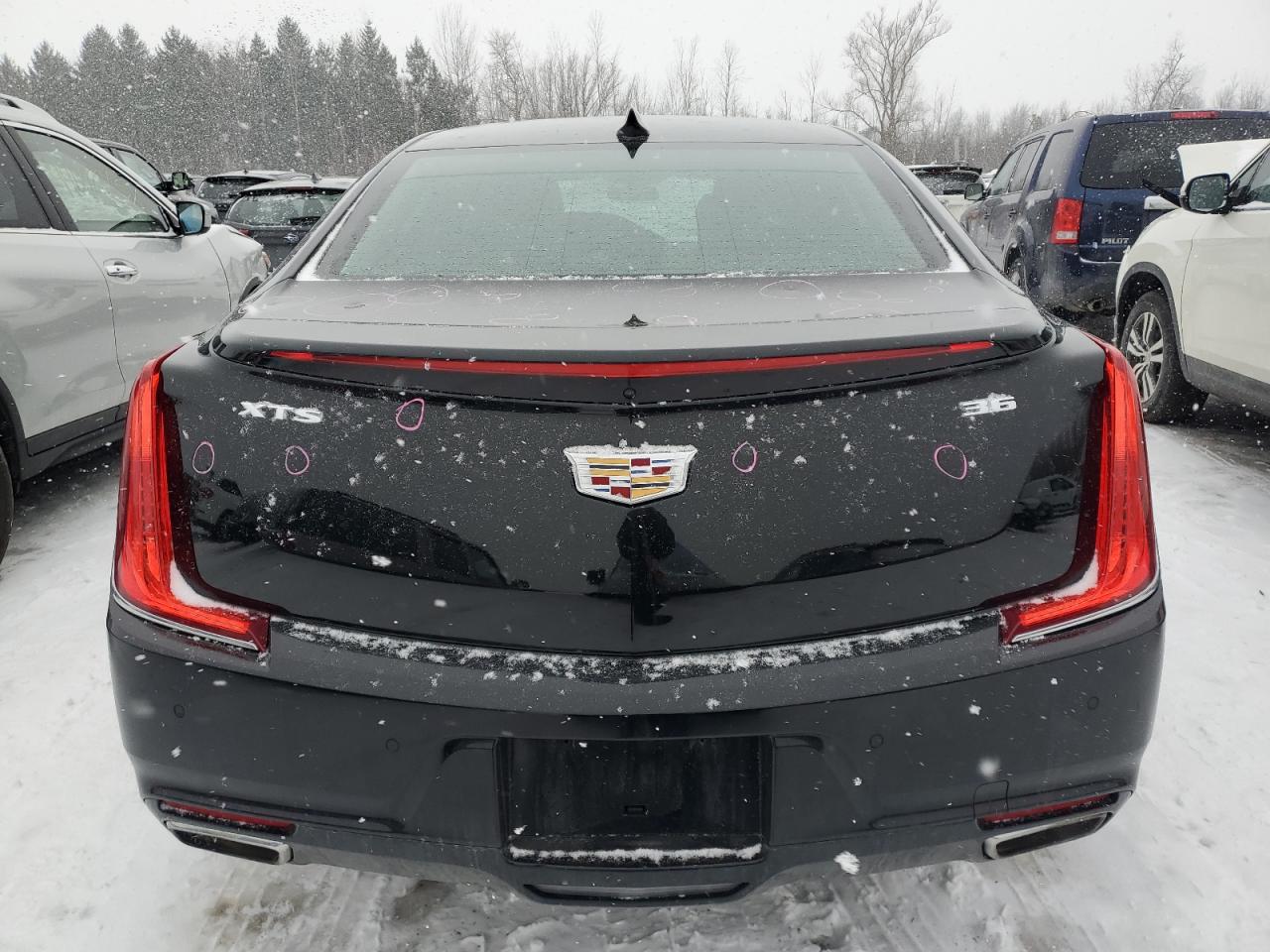 2019 Cadillac XTS - Image 6