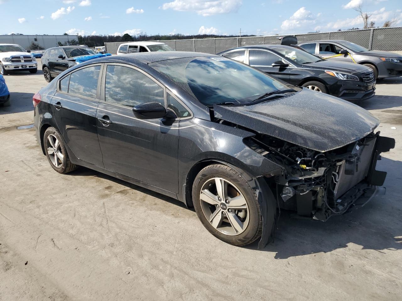 2018 Kia Forte - Image 4