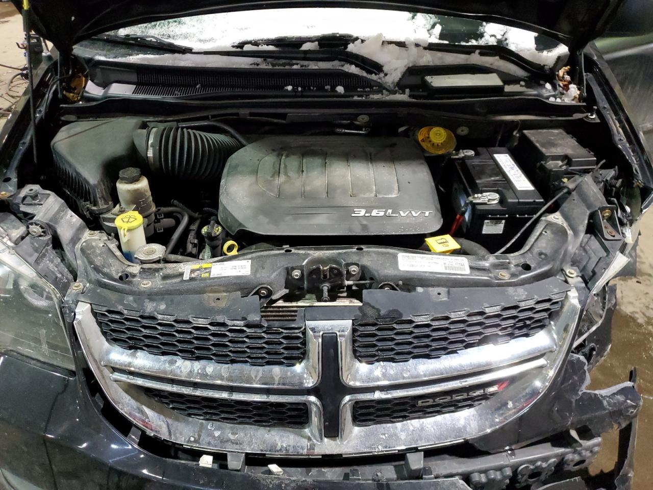 2015 Dodge Caravan - Image 12